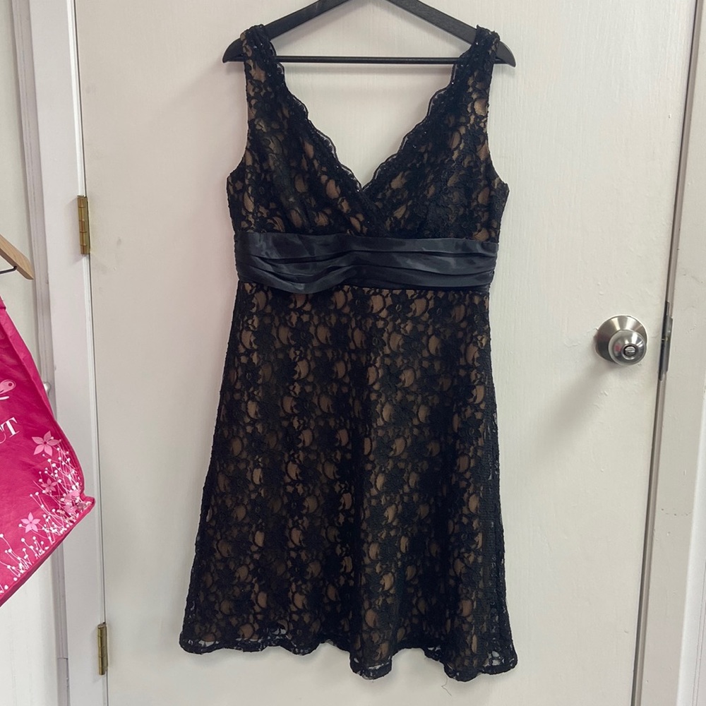 S.L. Fashions Black Lace Sleeveless Mini Dress